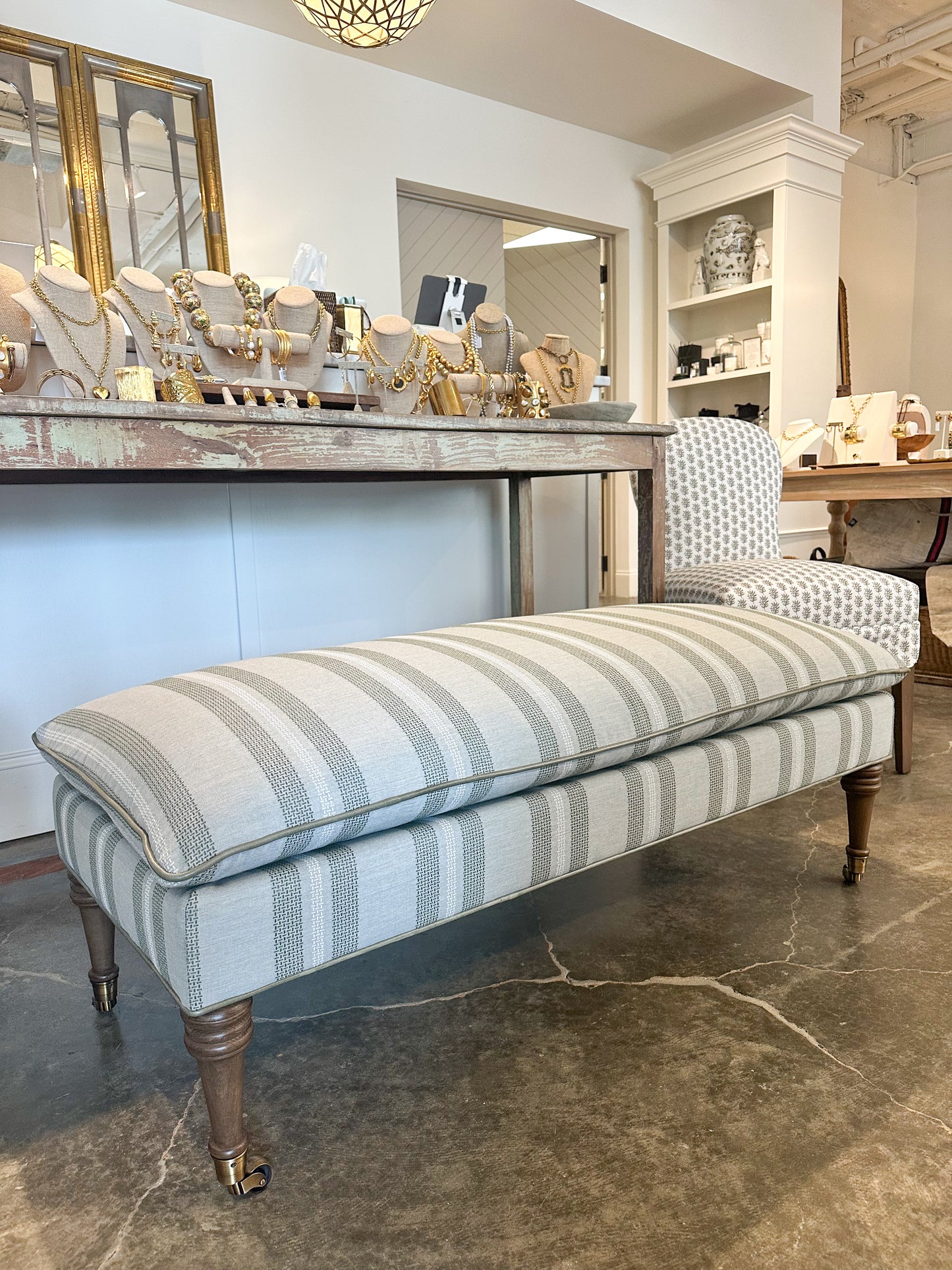 Bradstreet Bench