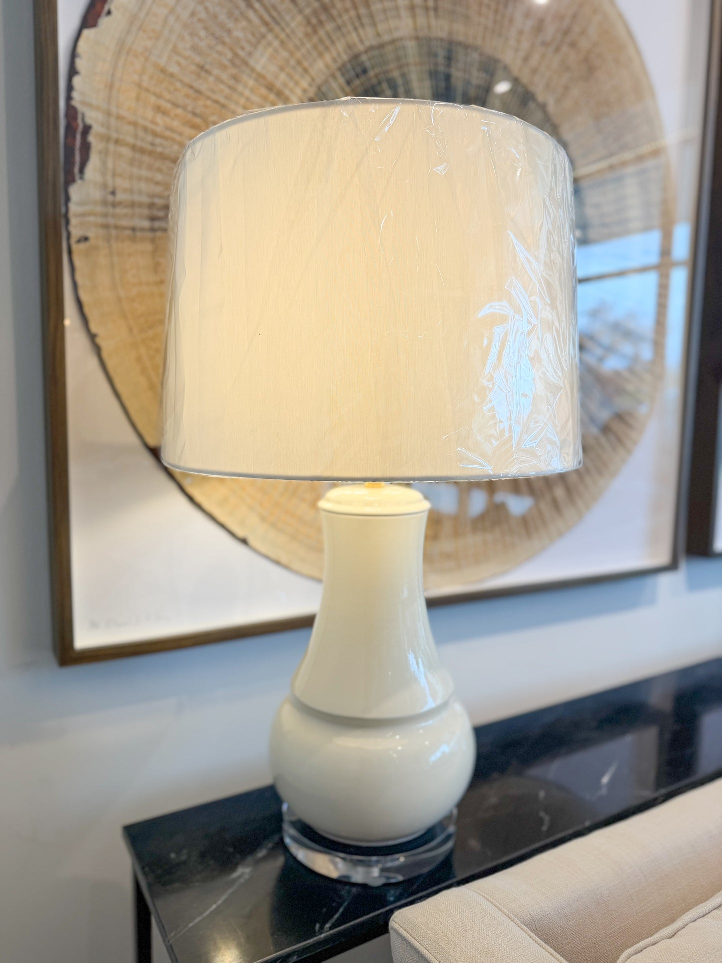 White Dove Lamp