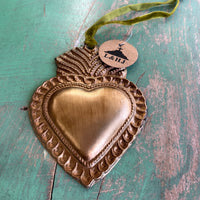 Sacred Heart Tin Ornament, Small Edge