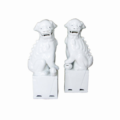 Sitting Foo Dog White (pair)
